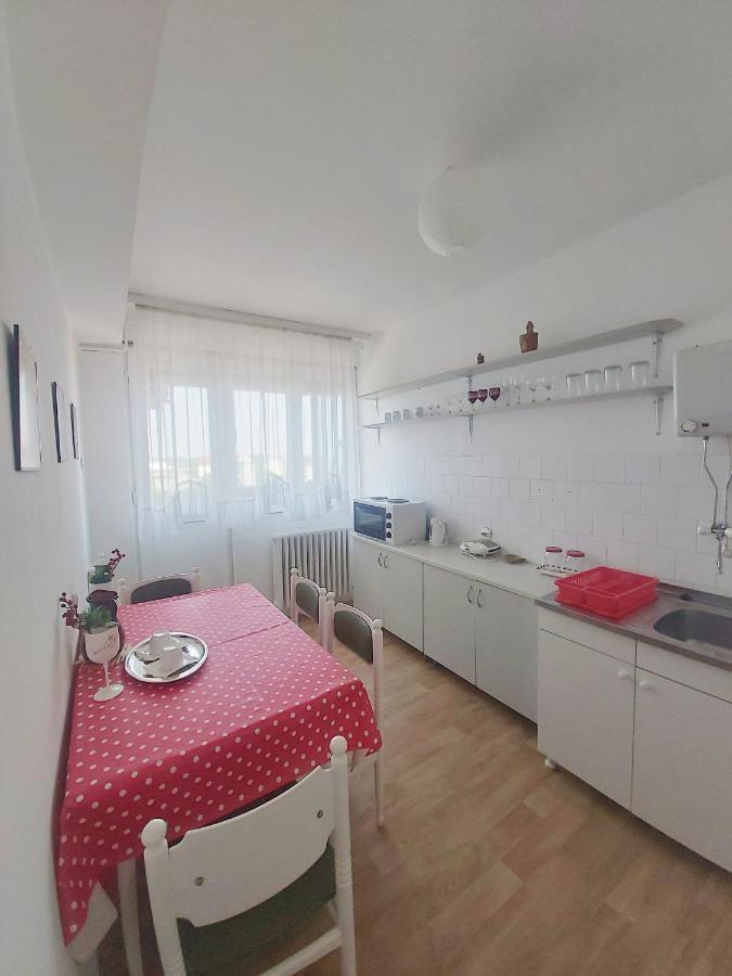 Sunshine Apartment Pančevo Exteriör bild